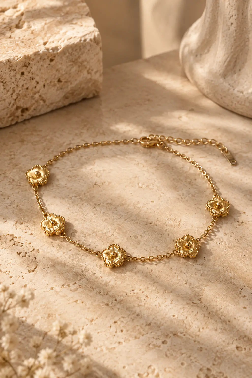 Aurelia Fleur Gold Bracelet