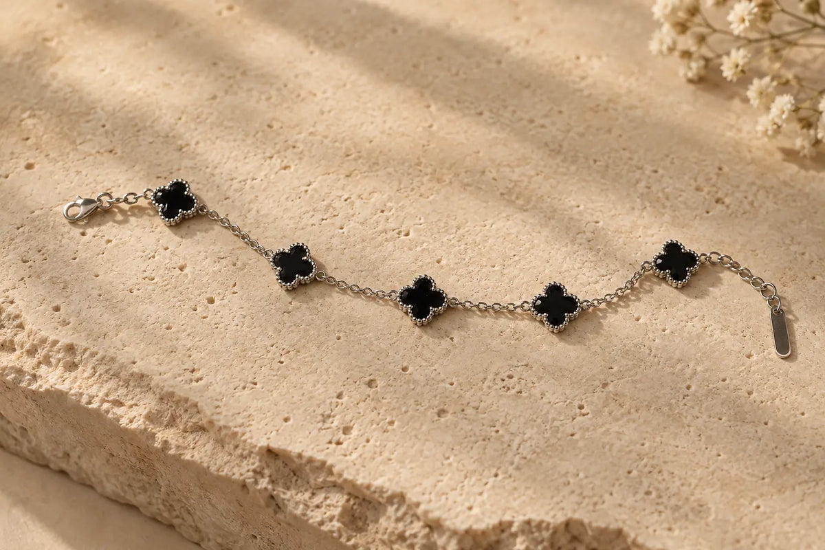 Noire Fleur Black Crystal Bracelet