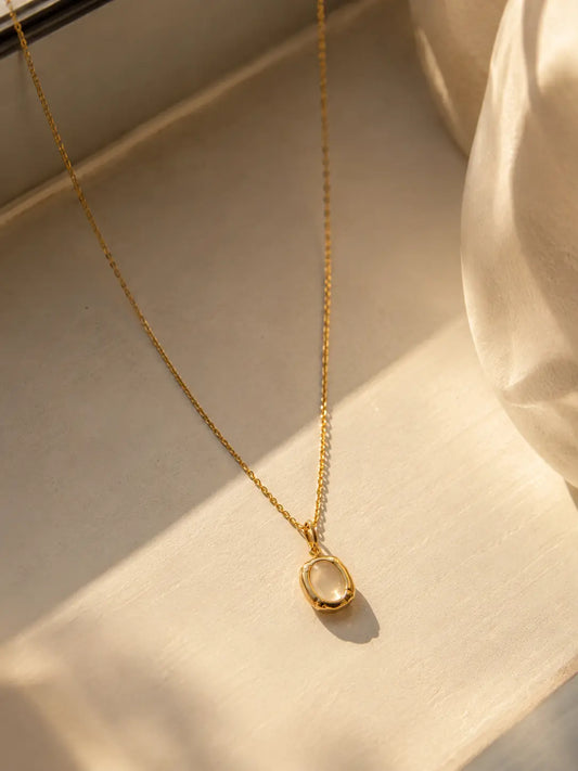 Solara Oval Necklace